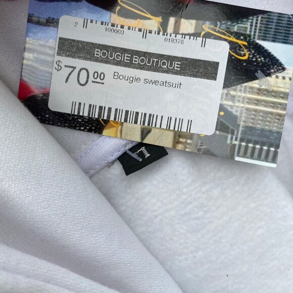 Bougie Boutique Women’s Hoodie Sweatshirt Size Large Spellout  Lips NEW $70 - Picture 3 of 10